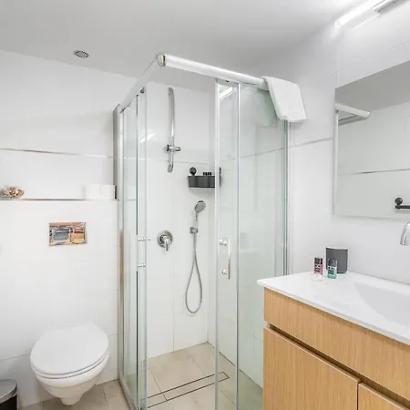 Sea U Jerusalem Mahane Yehuda Apartment Hotel Exterior photo