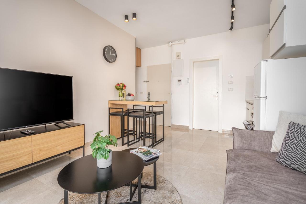 Sea U Mahane Yehuda Apartment Jerusalem
