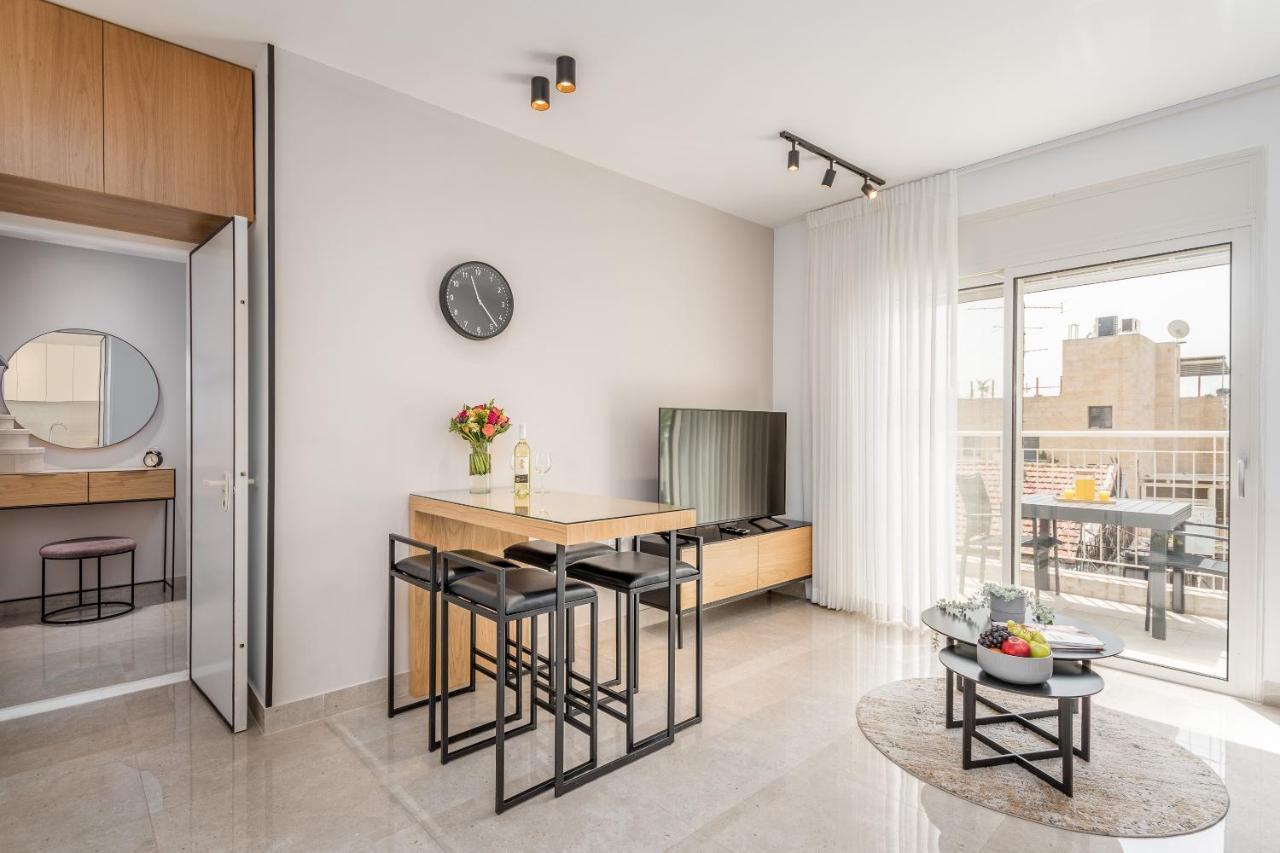 Apartment Sea U Mahane Yehuda Jerusalem