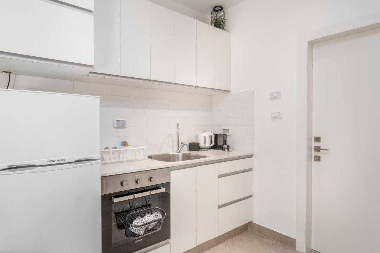 Apartment Sea U Mahane Yehuda Jerusalem